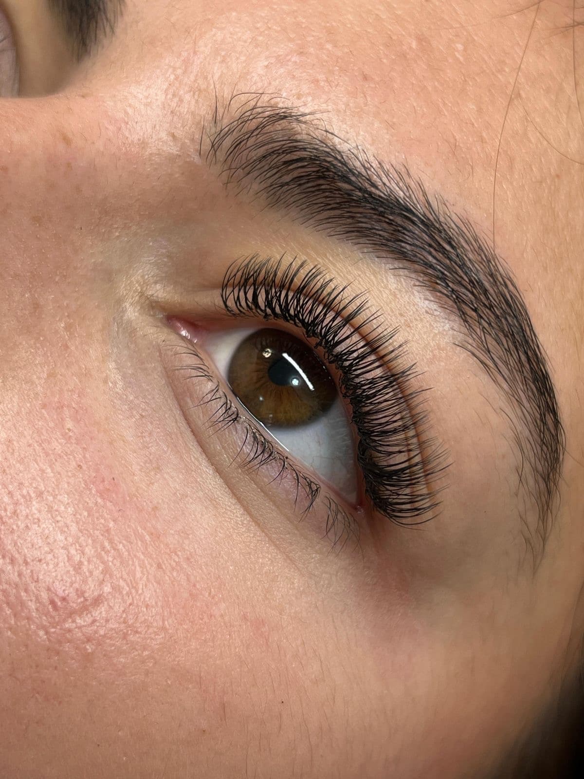 EXTENSIONS DE CILS - CIL à CIL & VOLUME RUSSE - 4J